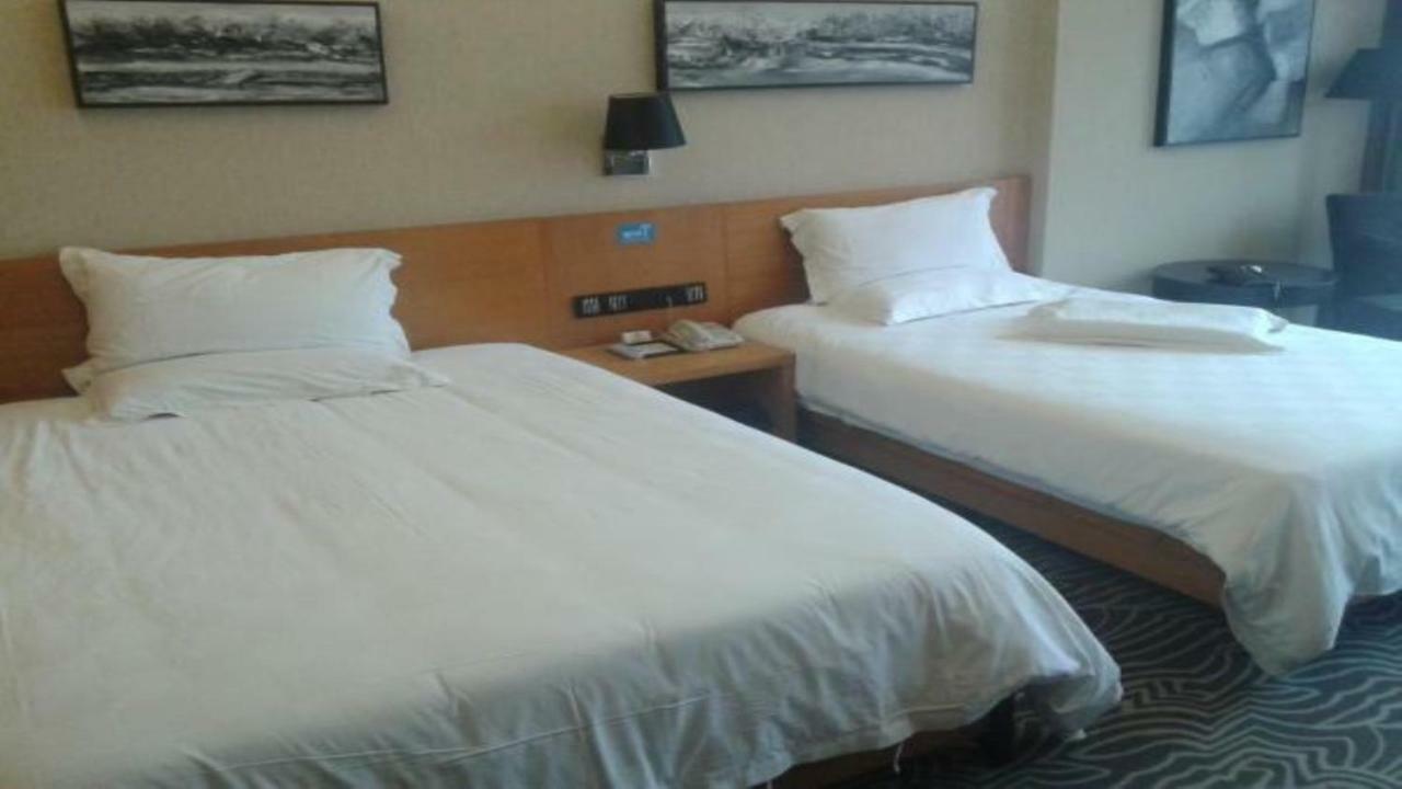Friend Hui Hotel Csangcsiacsie Kültér fotó